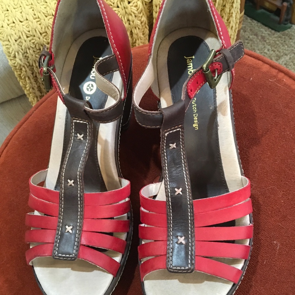 Jambu Sandals